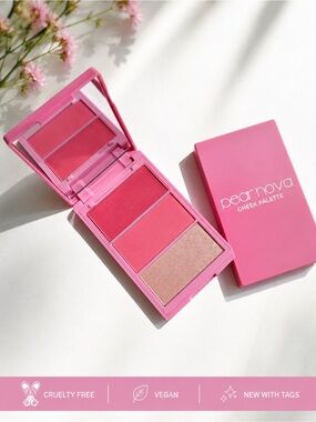 Pear Nova Pink Cheek Palette Blush Bronzer Highlighter NEW